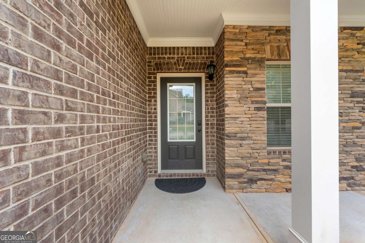800 Ansbeth WAY