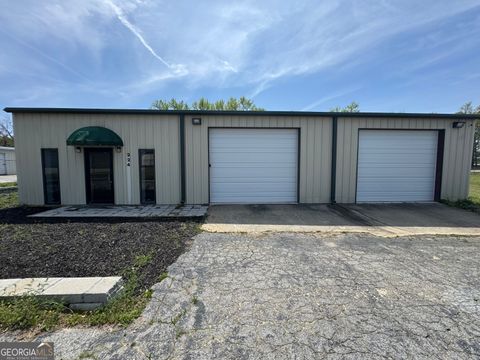 224 Tony Jones ST Royston GA 30662