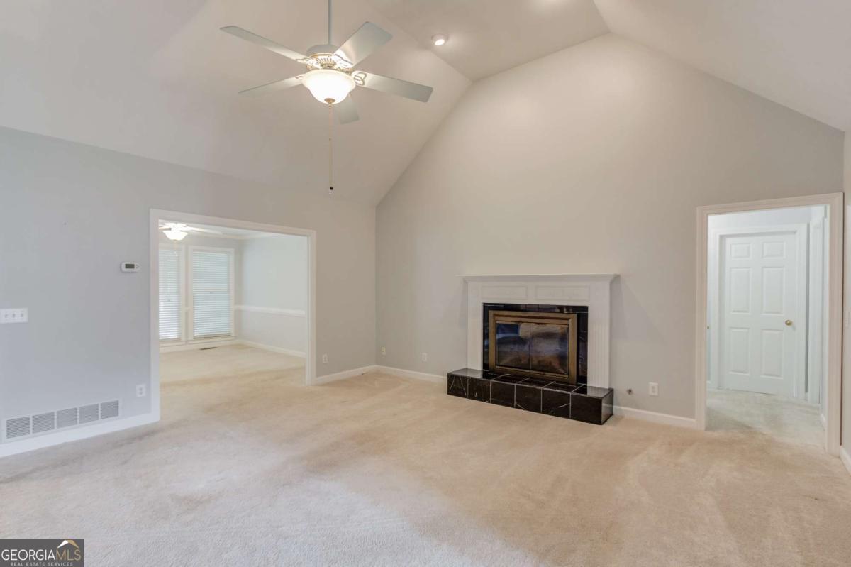 6362 Chestnut PKWY