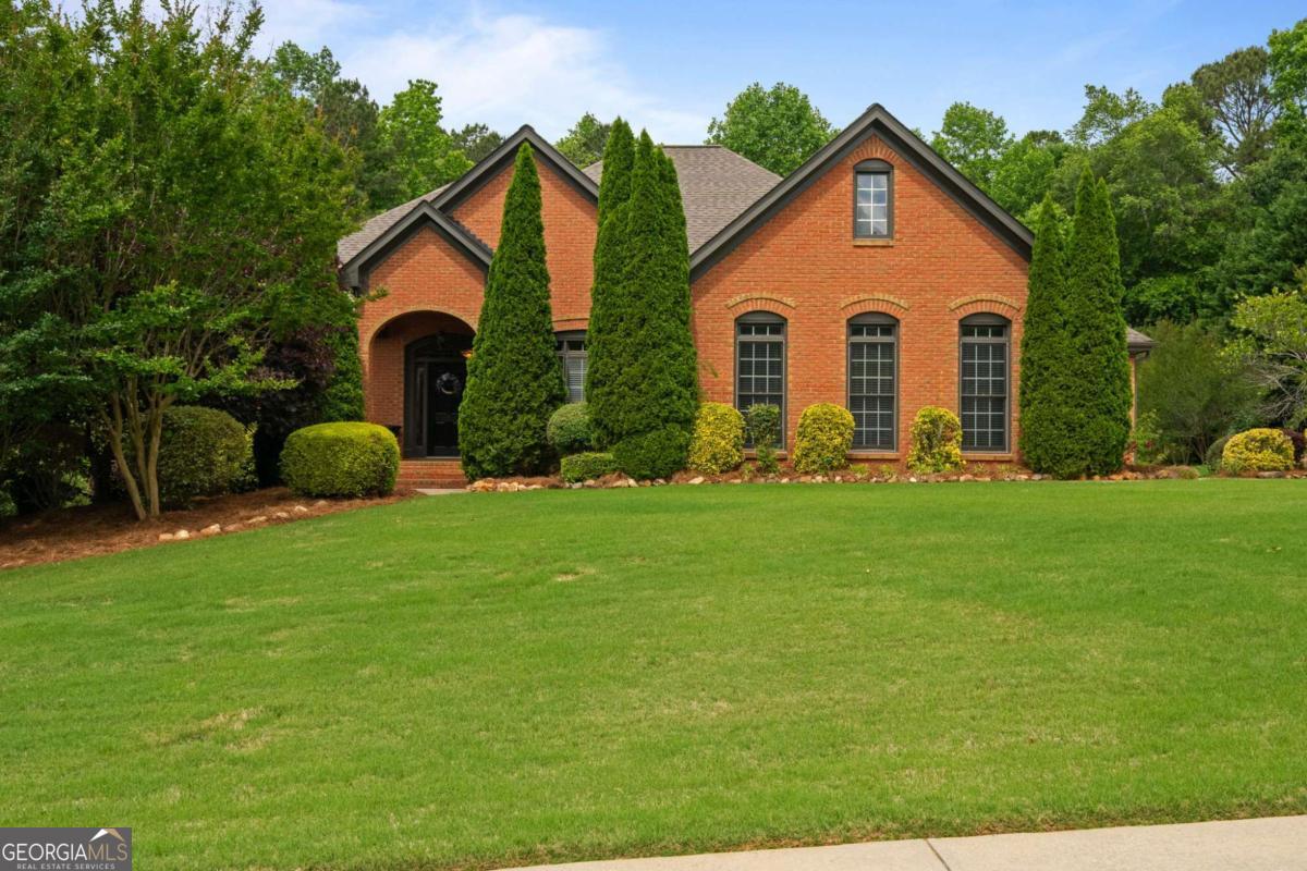 7461 Biltmore LN