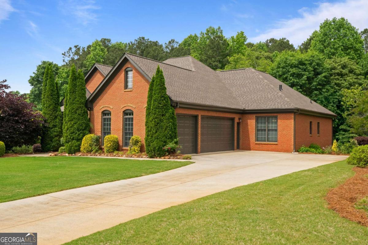 7461 Biltmore LN