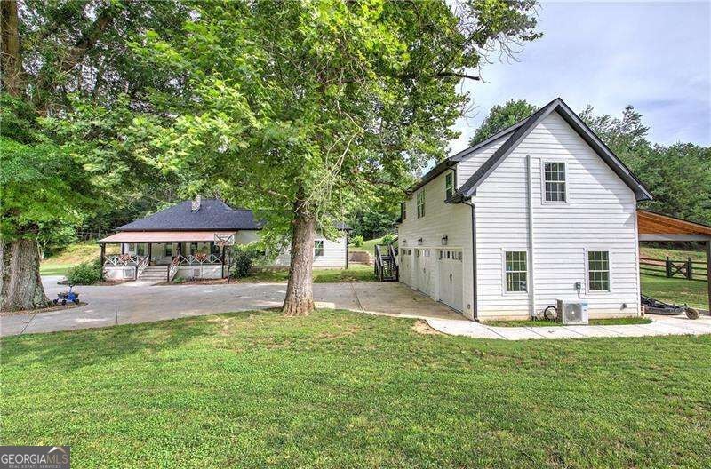 182 Henry Mack Hill RD