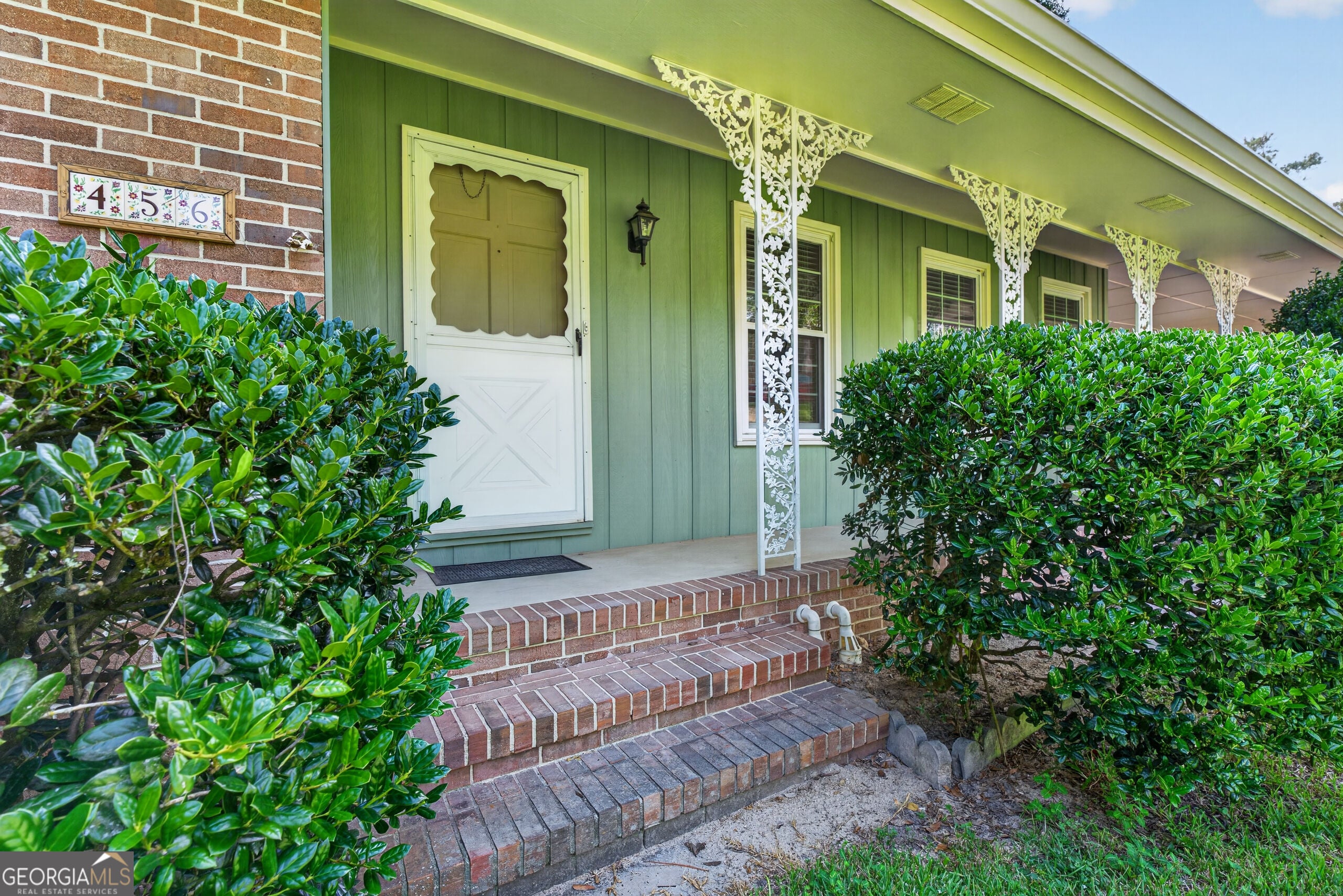 456 Adrian PL