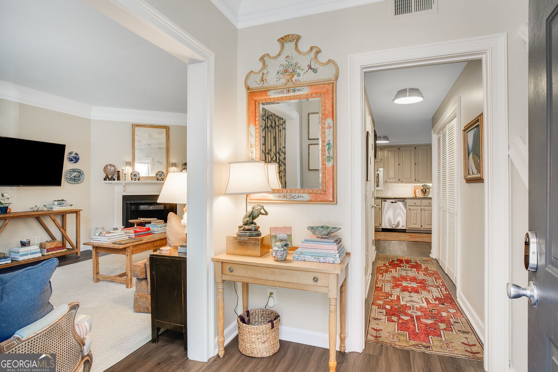 7307 Saint Charles SQ