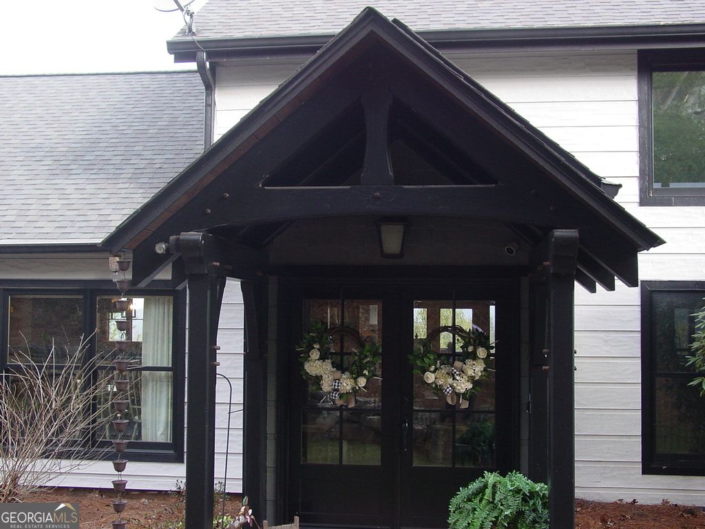 Photo of 4184 Ridgecrest Trl, Hiawassee, GA 30546 (MLS # 10698205)