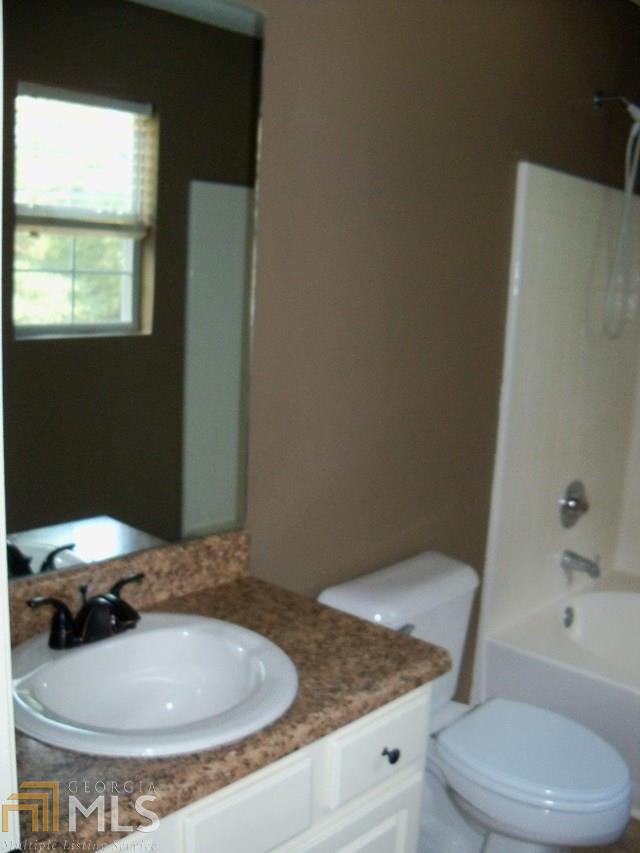 Camden Woods - Residential