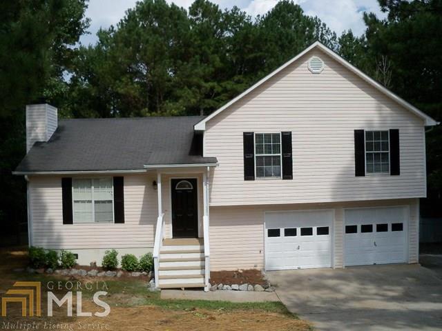 3 bedroom/2 bath split-level home that has been beautifully renovated with new carpet and flooring, new stainless steel appliances, new oil-rubbed bronze ceiling fans, light fixtures and hardware, new paint, and new countertops. Located in cul-de-sac with a fenced private back yard and a deck ready for entertaining.