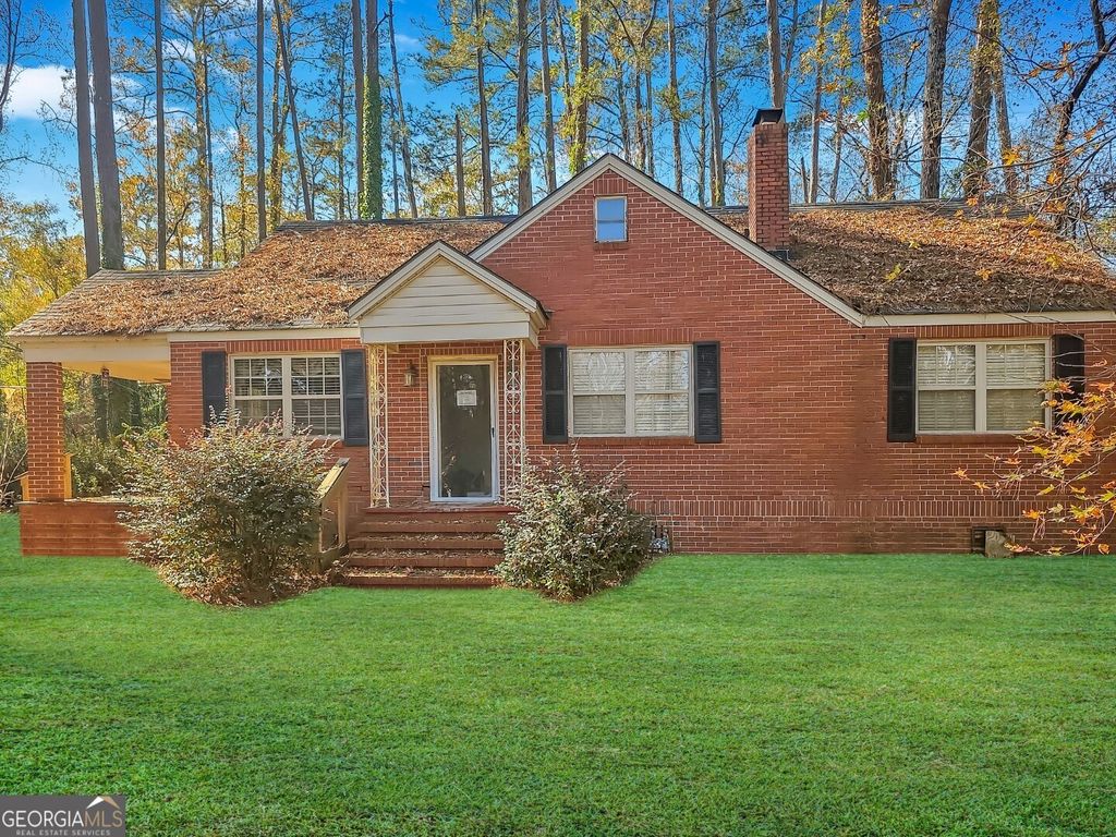 Photo of 819 Hillcrest Drive, Thomson, GA 30824 (MLS # 10737682)