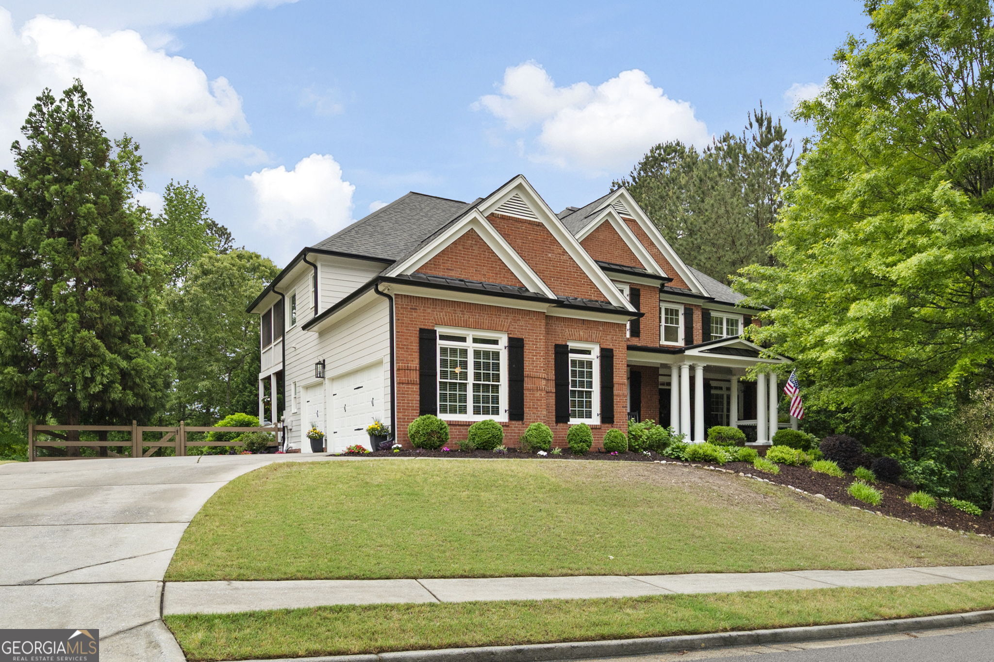 105 Thorncliff WAY