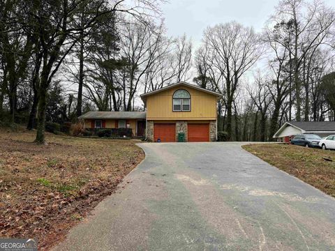 Single Family Residence in Stone Mountain GA 5191 Rockbridge Road.jpg