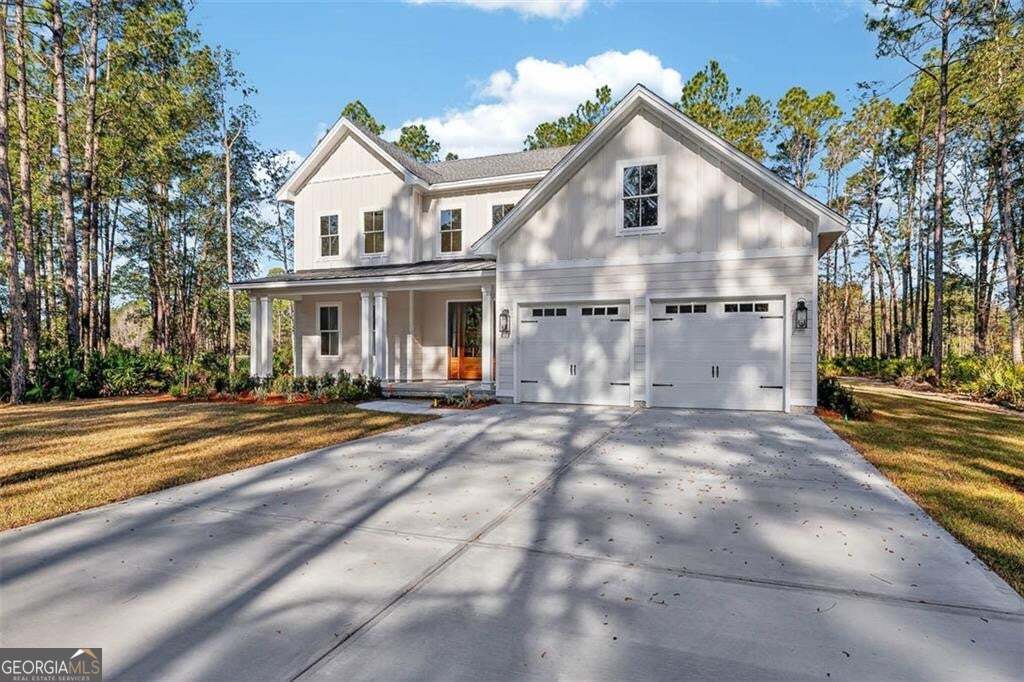 39 Oak Grove CT