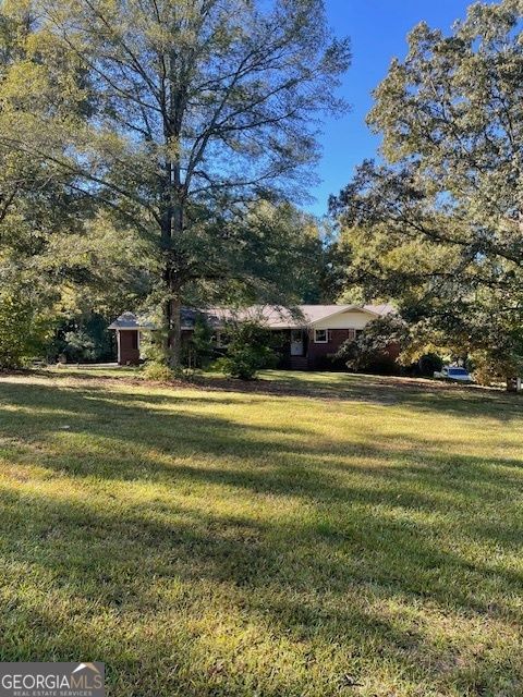 1887 Locust Grove RD Griffin GA 30223