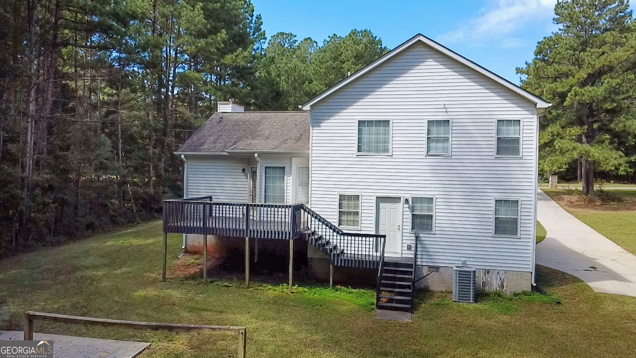 620 Grove Pointe WAY