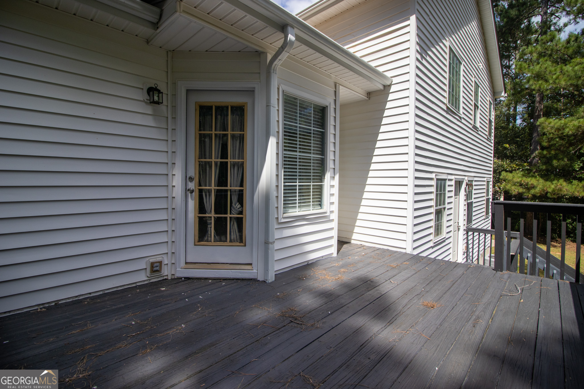 620 Grove Pointe WAY