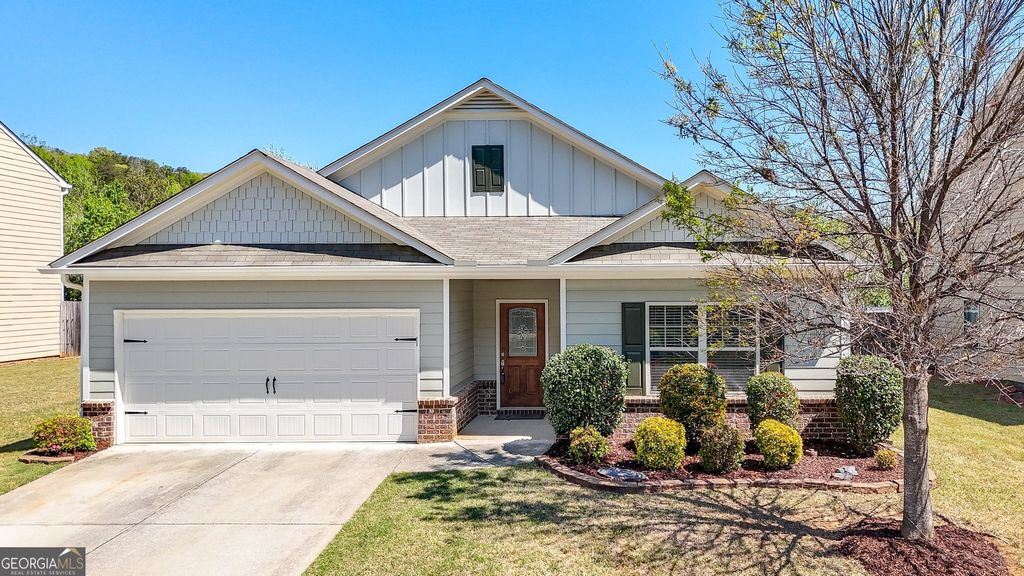 Photo of 11 Canyon Trail SE, Cartersville, GA 30121 (MLS # 10725008)