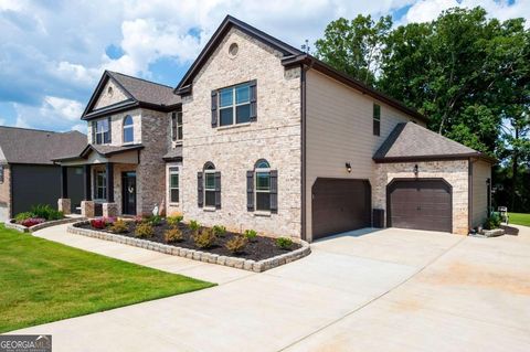 A home in Dacula