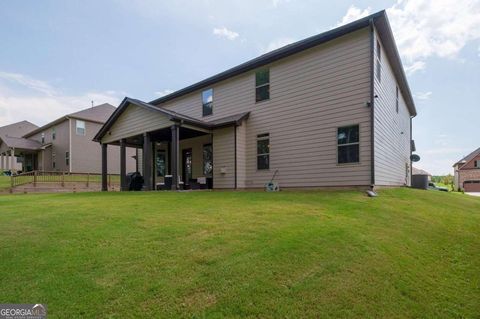 A home in Dacula