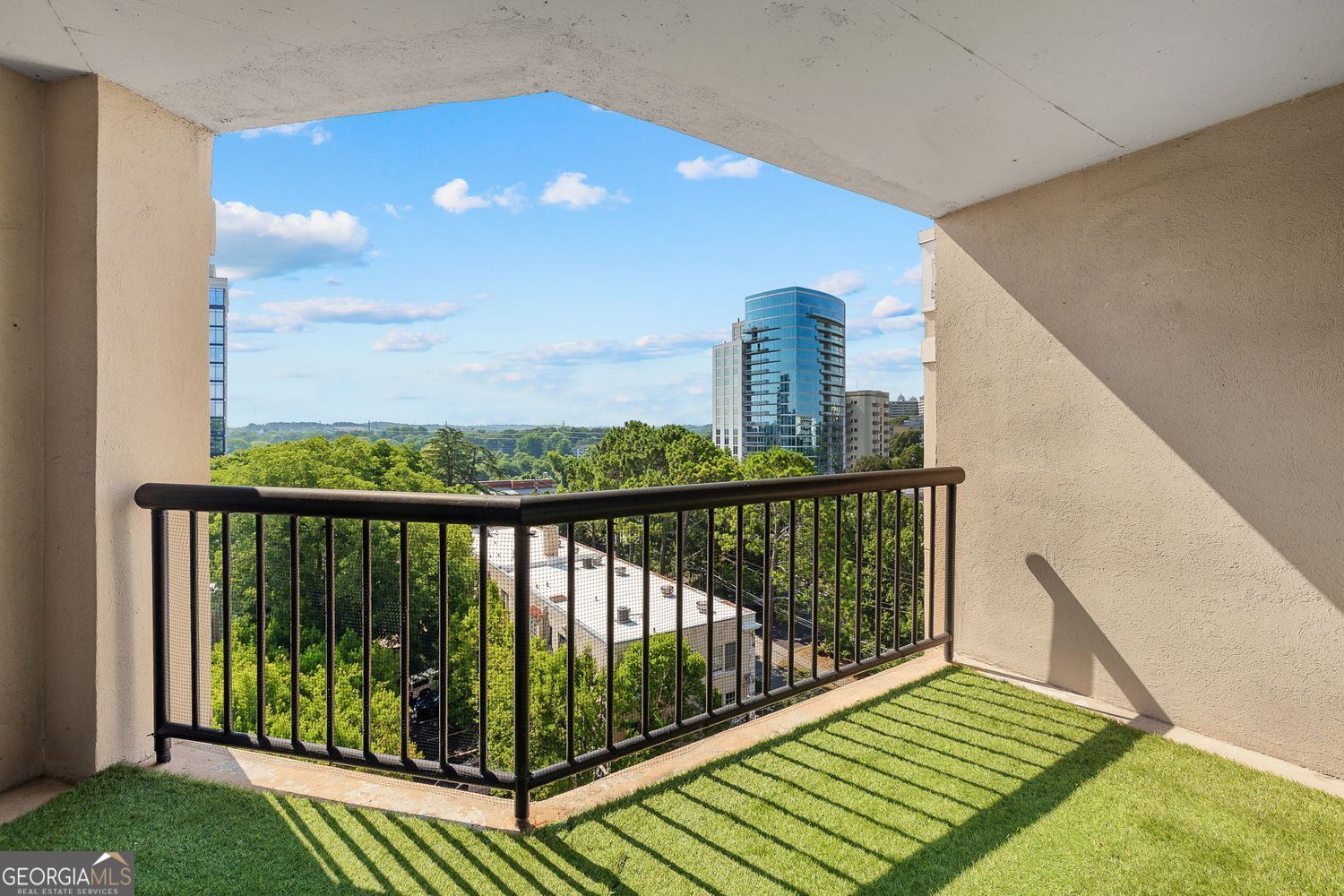 Atlanta, Georgia 30309, United States, 2 Bedrooms Bedrooms, ,2 BathroomsBathrooms,Residential,Active,169934