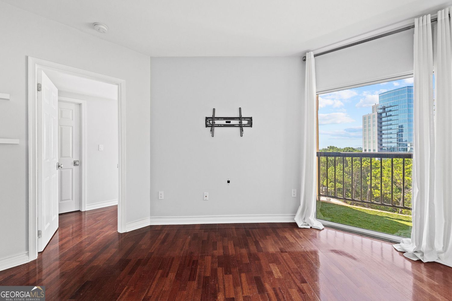 Atlanta, Georgia 30309, United States, 2 Bedrooms Bedrooms, ,2 BathroomsBathrooms,Residential,Active,169934