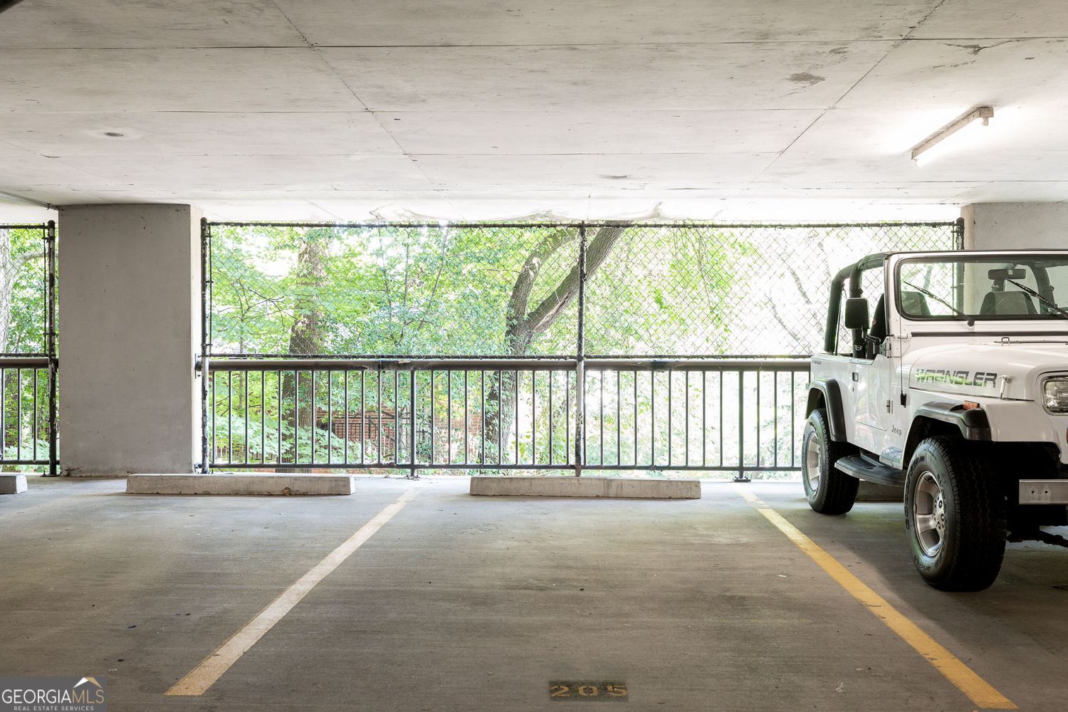 Atlanta, Georgia 30309, United States, 2 Bedrooms Bedrooms, ,2 BathroomsBathrooms,Residential,Active,169934