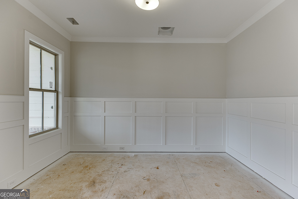 180 Harmony Grove LN