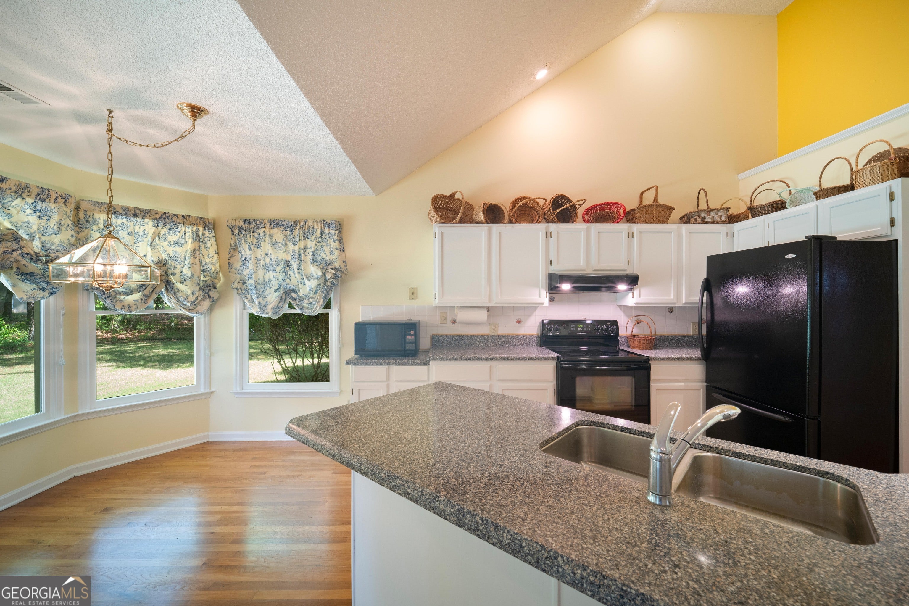 55 Beau Brook LN