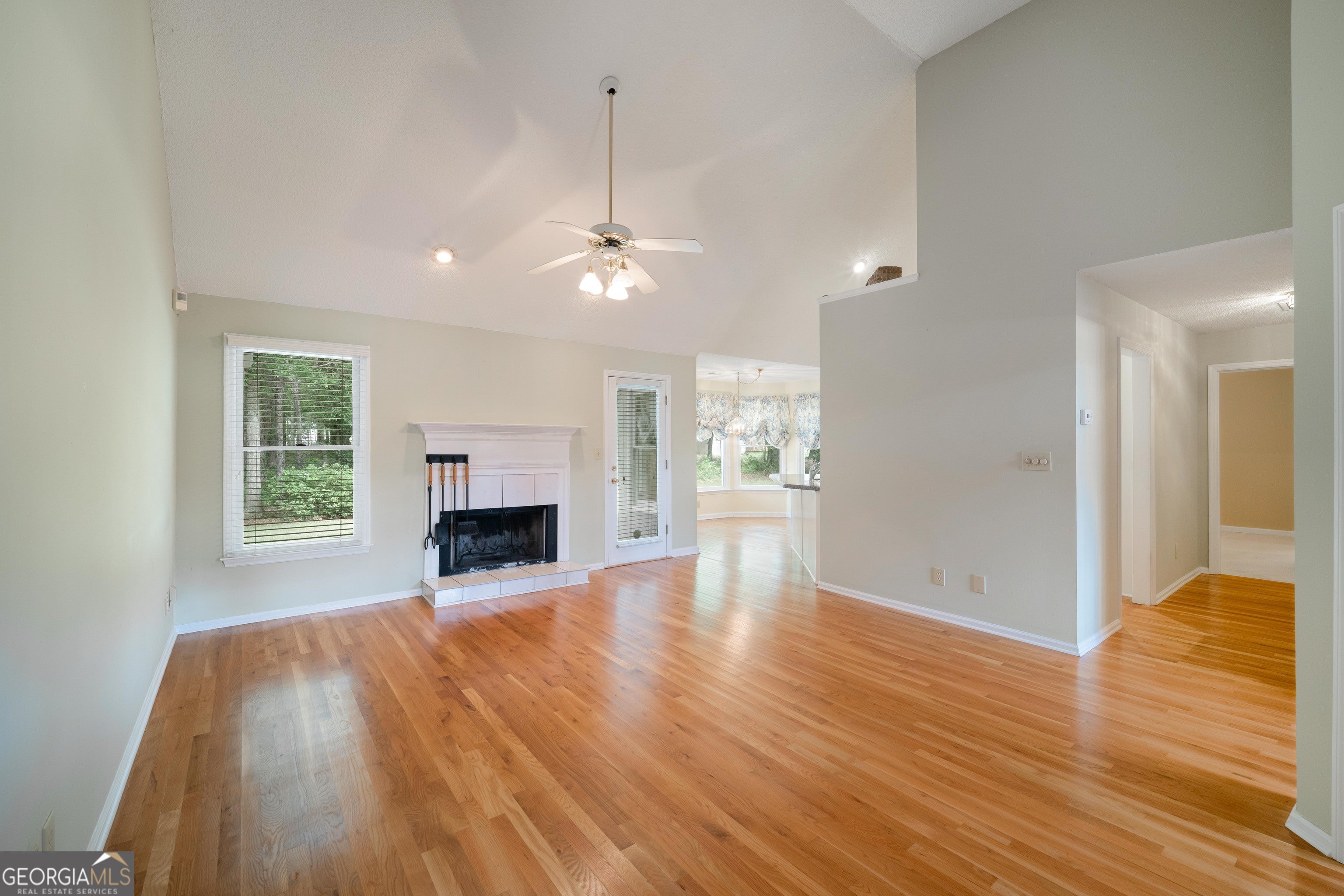 55 Beau Brook LN