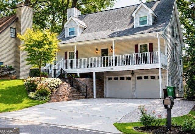 Photo of 823 Ridge Avenue, Stone Mountain, GA 30083 (MLS # 10819154)