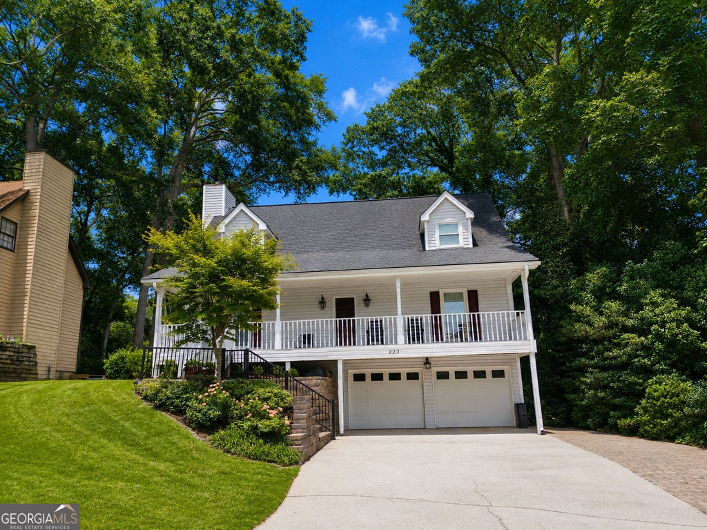 Photo of 823 Ridge Avenue, Stone Mountain, GA 30083 (MLS # 10819154)