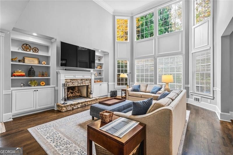 Easthampton - The Ridge - Residential