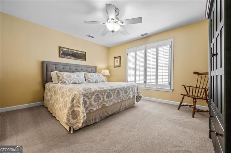 Easthampton - The Ridge - Residential