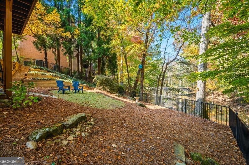 Easthampton - The Ridge - Residential