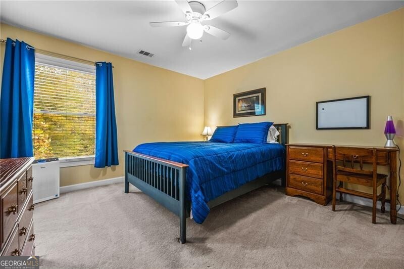 Easthampton - The Ridge - Residential