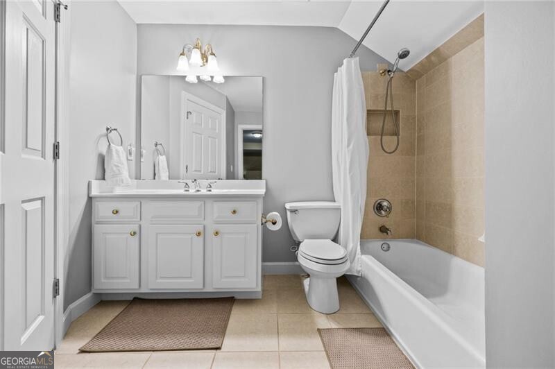 Easthampton - The Ridge - Residential