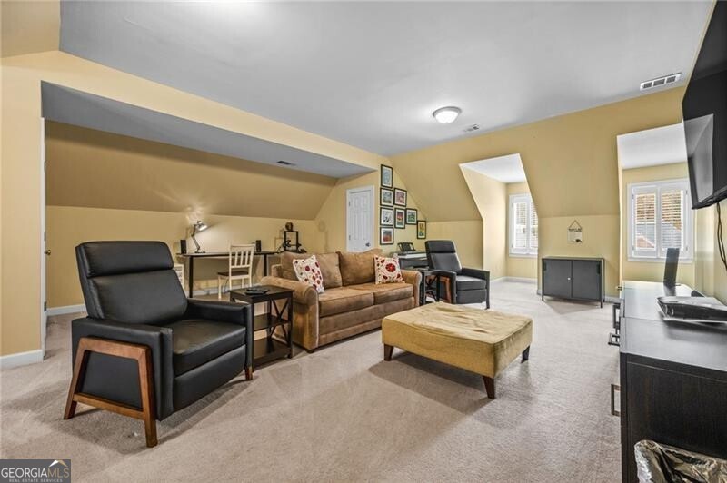 Easthampton - The Ridge - Residential