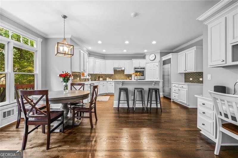 Easthampton - The Ridge - Residential