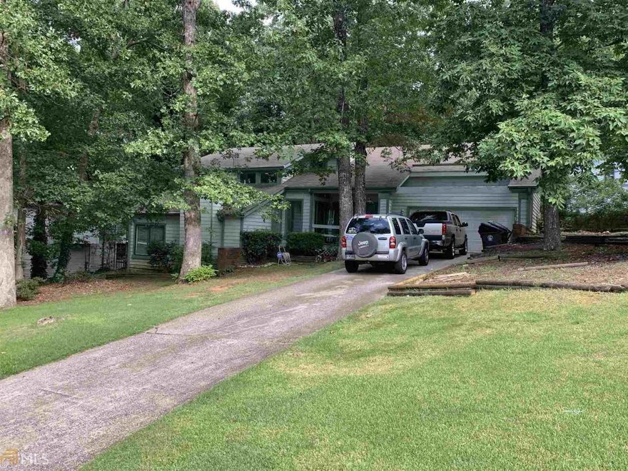 Very spacious 5 bedroom 2.5 bath home located in Arbor Station subdivision. This home has two bedrooms on top floor with separate living area. Large master on main level. Family room with fireplace great for entertaining. Extra large eat in kitchen with built ins and very large fenced back yard.