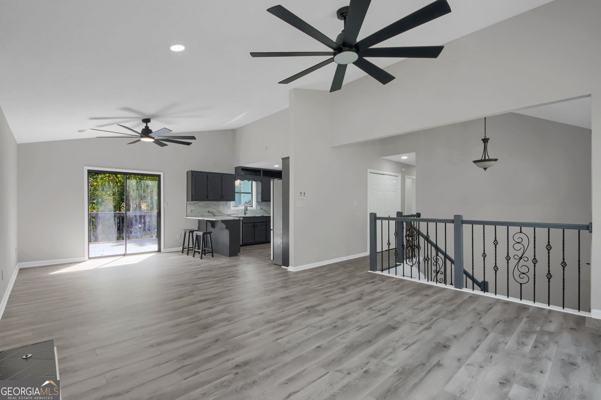 295 LAMDEN CT