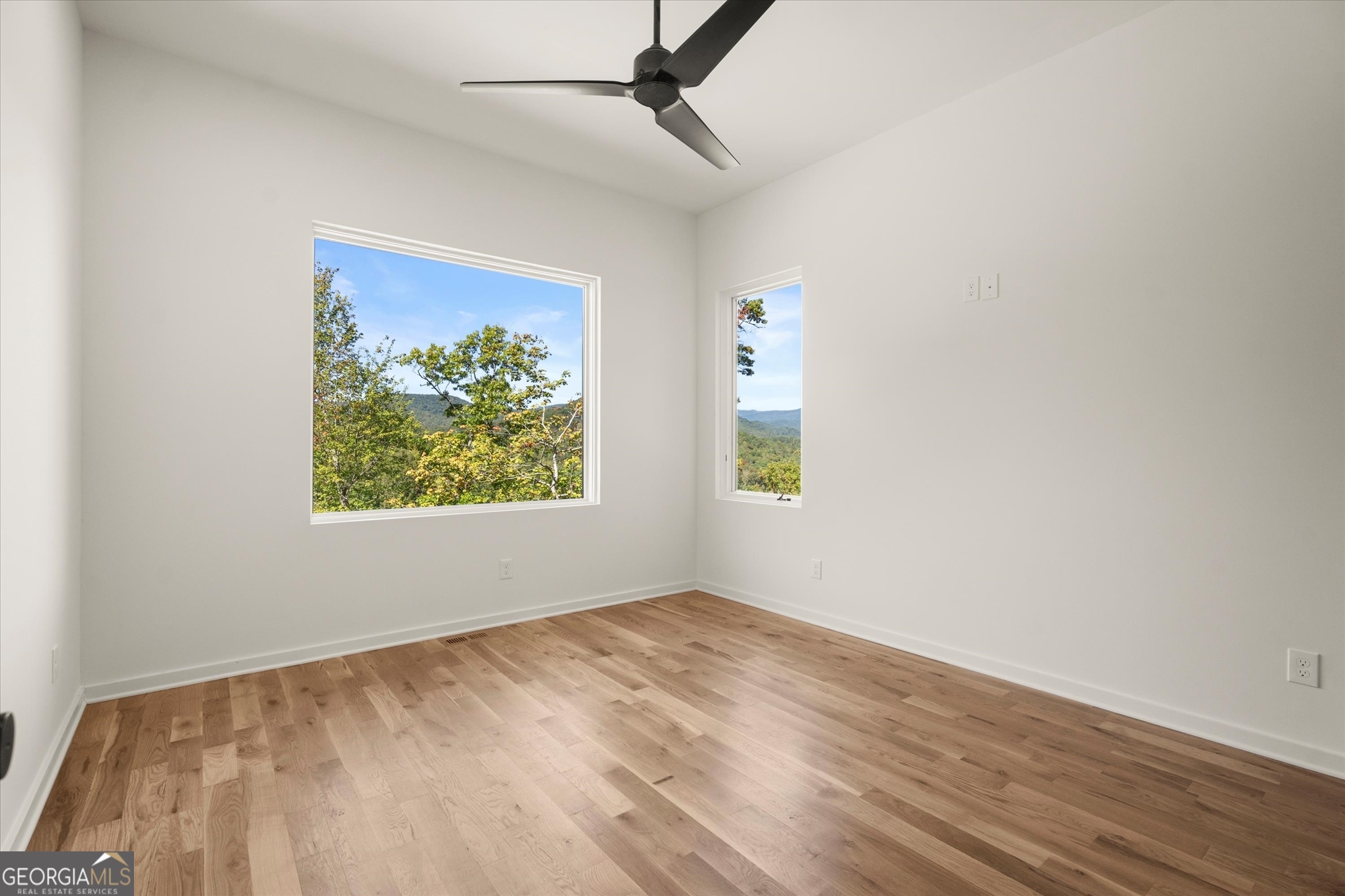 Clayton, Georgia 30525, United States, 4 Bedrooms Bedrooms, ,5 BathroomsBathrooms,Residential,Active,222611