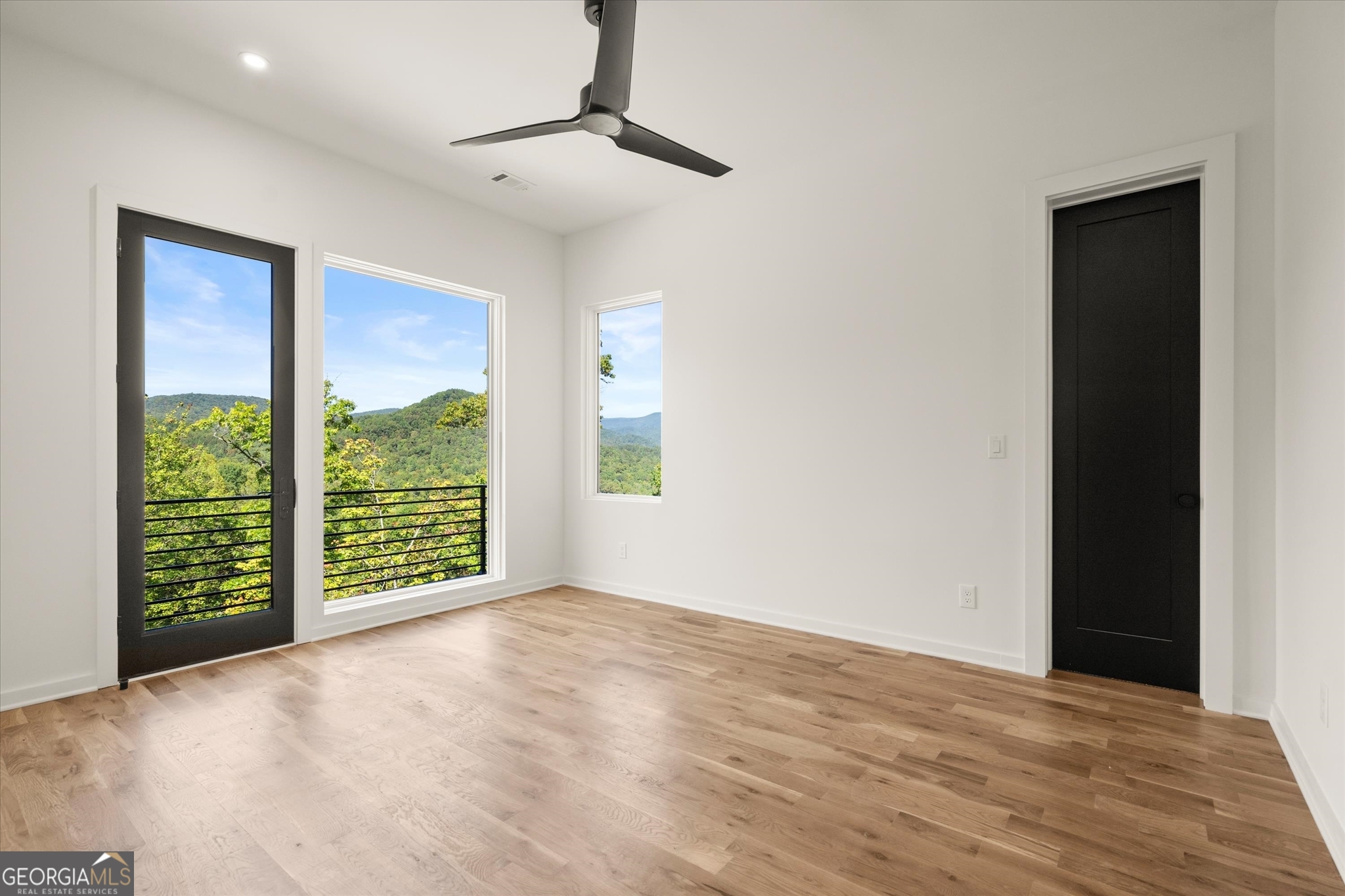 Clayton, Georgia 30525, United States, 4 Bedrooms Bedrooms, ,5 BathroomsBathrooms,Residential,Active,222611