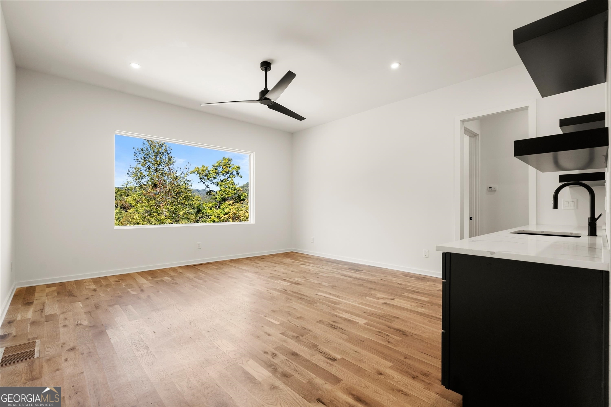 Clayton, Georgia 30525, United States, 4 Bedrooms Bedrooms, ,5 BathroomsBathrooms,Residential,Active,222611