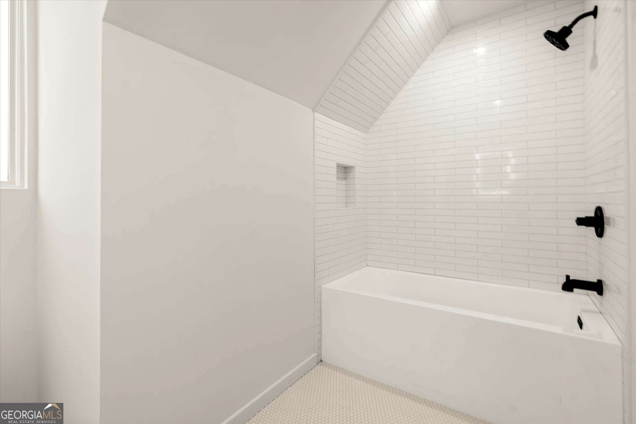 Clayton, Georgia 30525, United States, 4 Bedrooms Bedrooms, ,5 BathroomsBathrooms,Residential,Active,222611