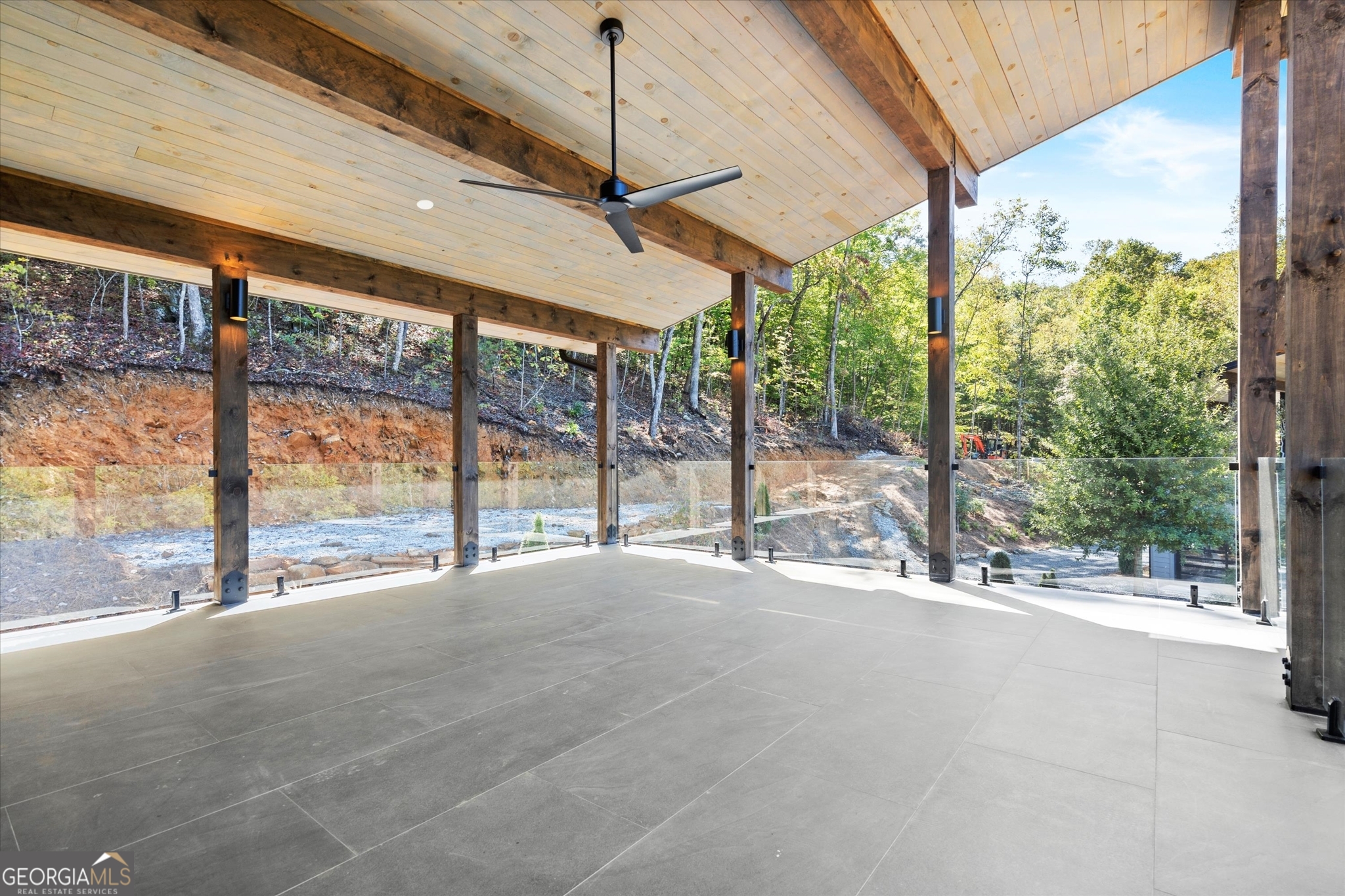 Clayton, Georgia 30525, United States, 4 Bedrooms Bedrooms, ,5 BathroomsBathrooms,Residential,Active,222611