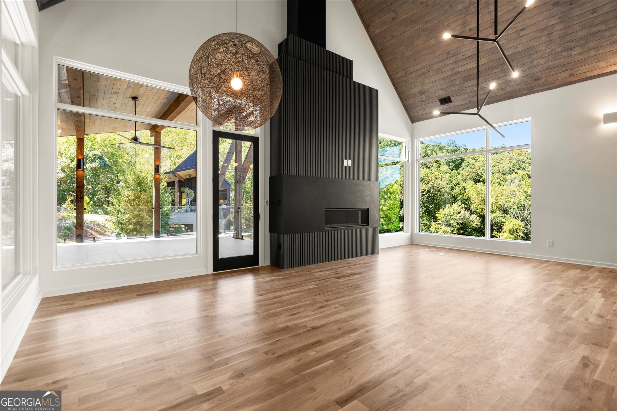 Clayton, Georgia 30525, United States, 4 Bedrooms Bedrooms, ,5 BathroomsBathrooms,Residential,Active,222611