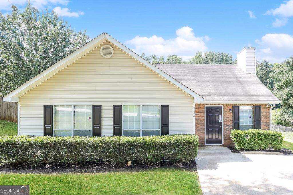 Photo of 3374 Homeward Trail, Ellenwood, GA 30294 (MLS # 10654701)