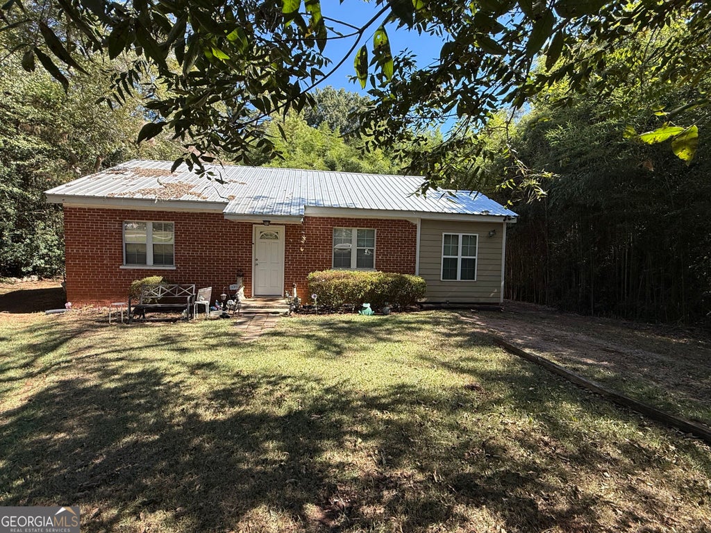 Photo of 539 Highway 18 W, Barnesville, GA 30204 (MLS # 10855333)