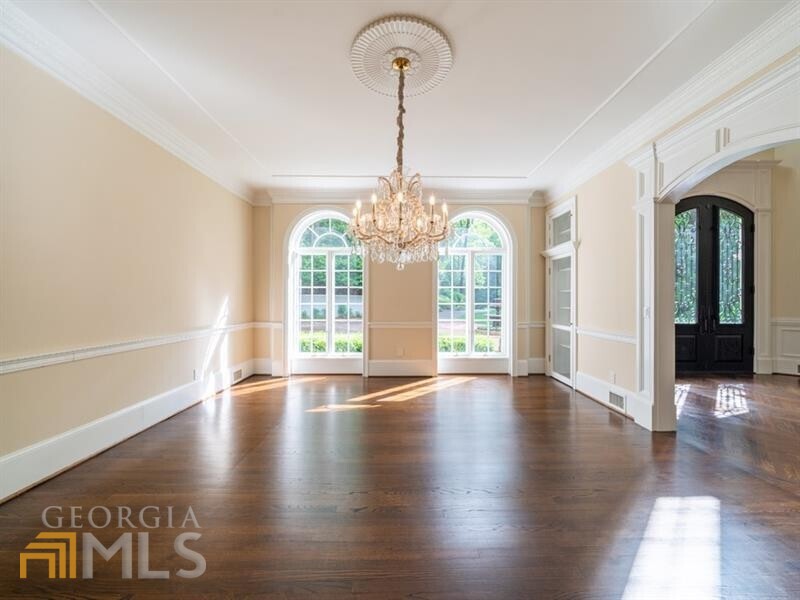 Sandy Springs - Residential
