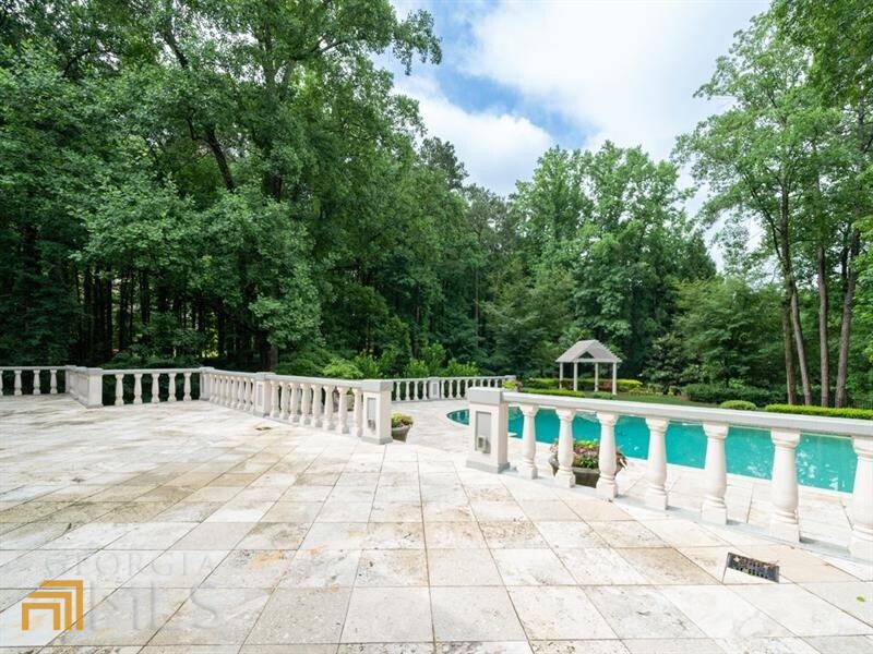 Sandy Springs - Residential