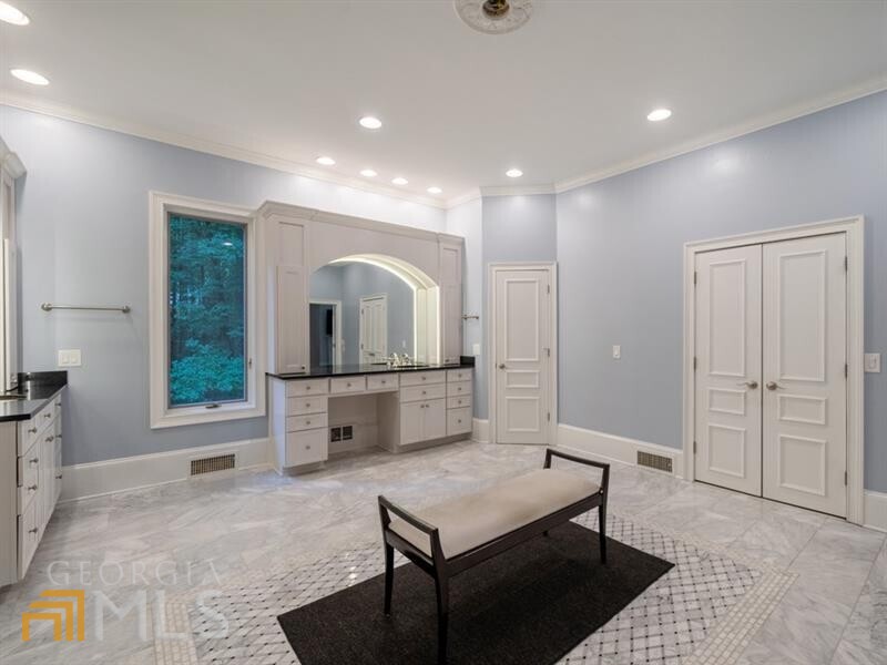 Sandy Springs - Residential