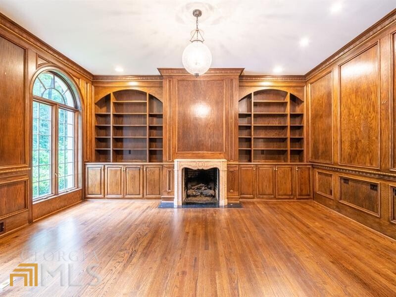 Sandy Springs - Residential